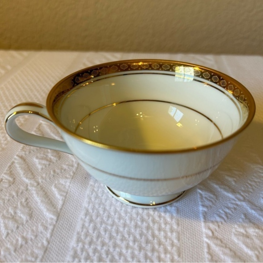 Vintage Noritake China Richmond Gold Trimmed Coffee Tea Cup‎